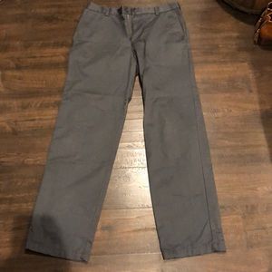 Izod Gray Straight Leg Pants Size 34x34